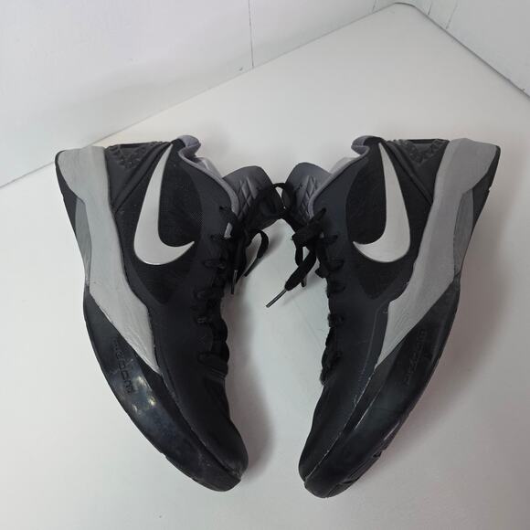 Nike Zoom 10.5 Volly Hyperspike volleyball Shoes BlacknSilver logo accent Active - Picture 6 of 14